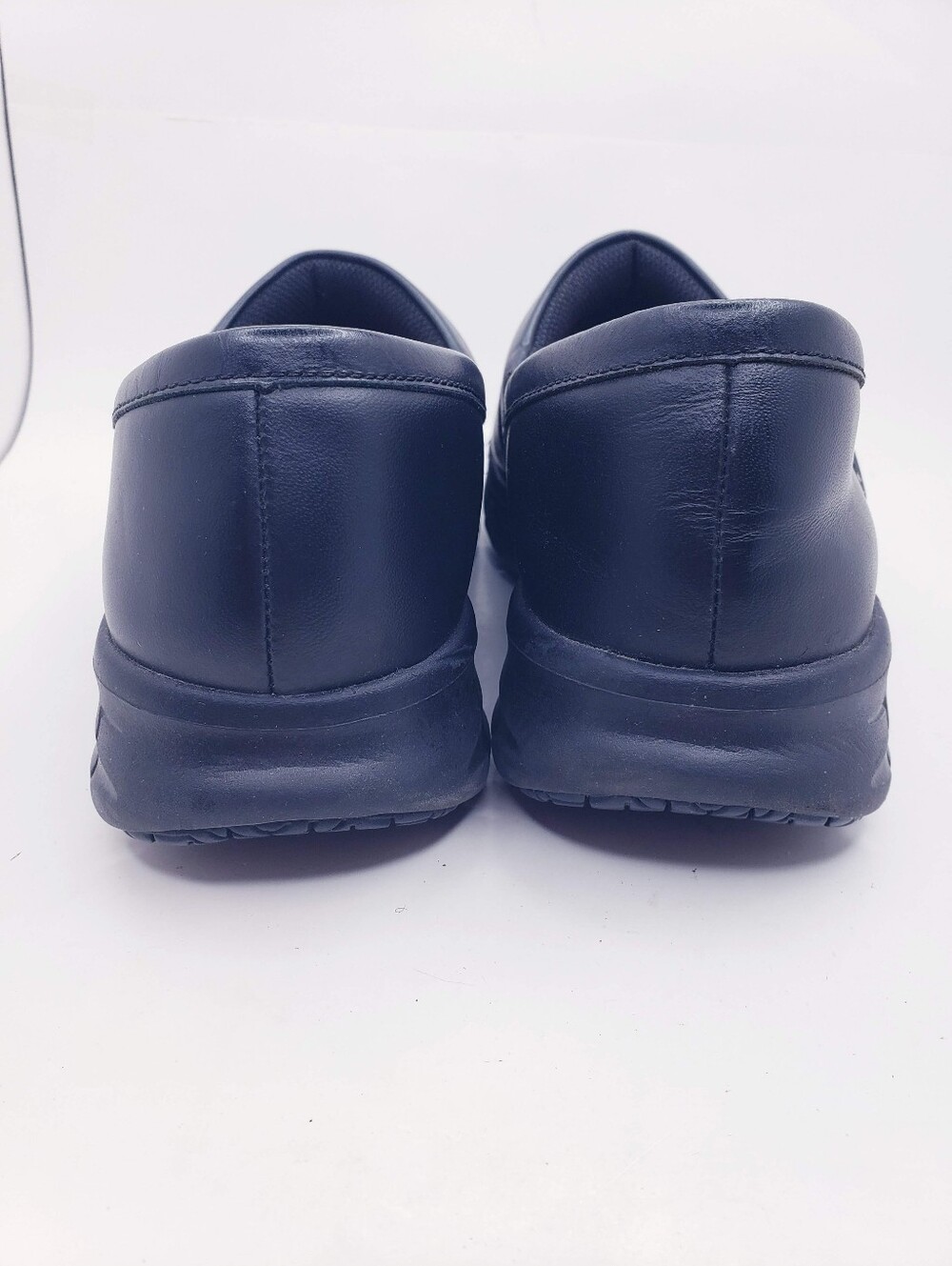 Skechers Black Leather Slip Resistant & EH Slip On Work Shoes Women's Size 7.5 - Picture 3 of 12